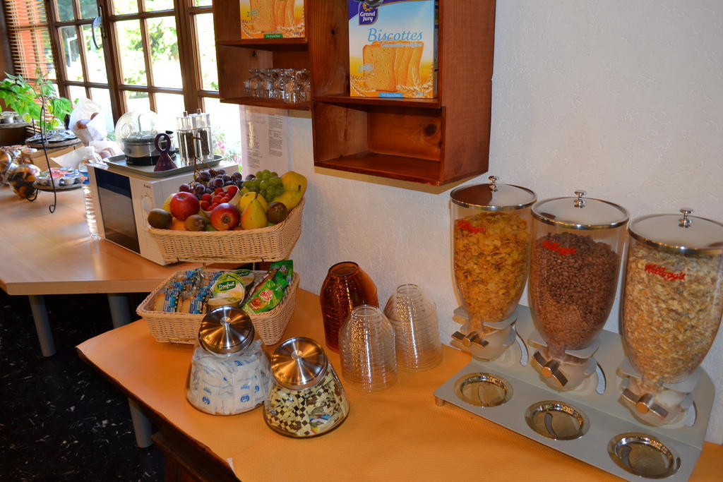 Hotel Restaurant Davat Brison-Saint-Innocent Екстер'єр фото