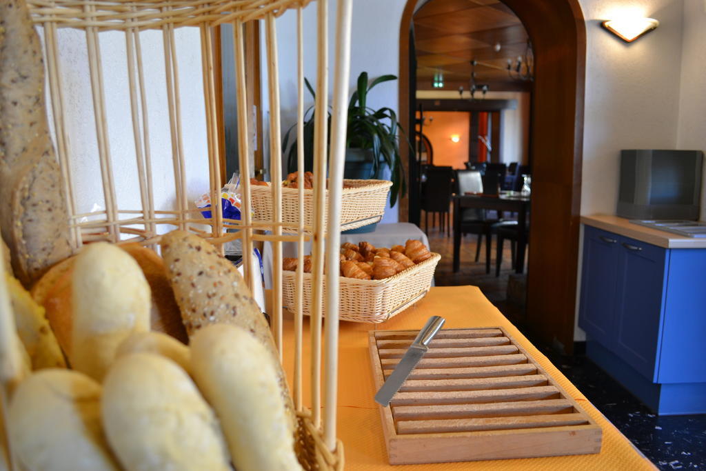 Hotel Restaurant Davat Brison-Saint-Innocent Екстер'єр фото