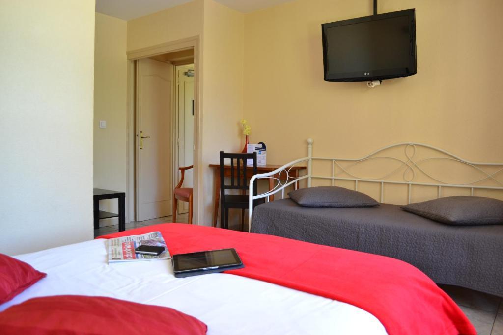 Hotel Restaurant Davat Brison-Saint-Innocent Номер фото